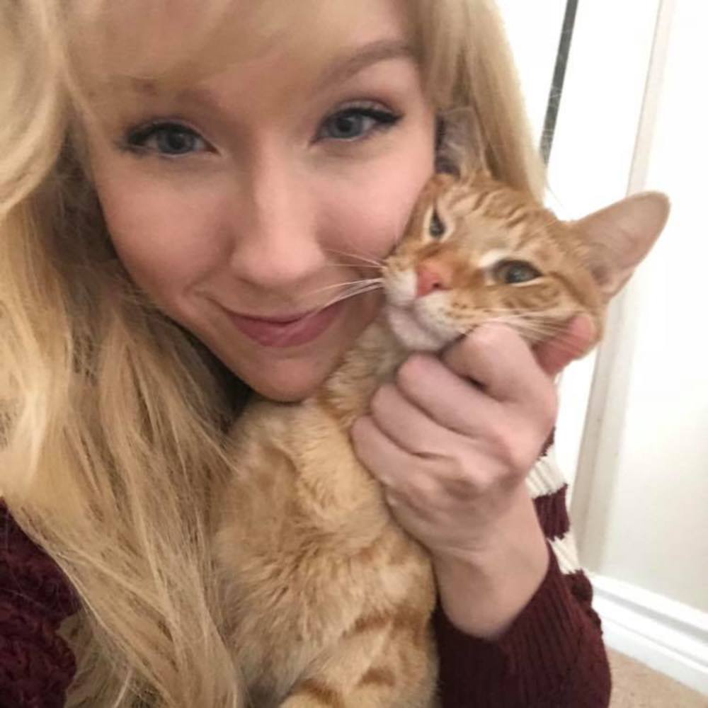 Meet your Posher, Amber